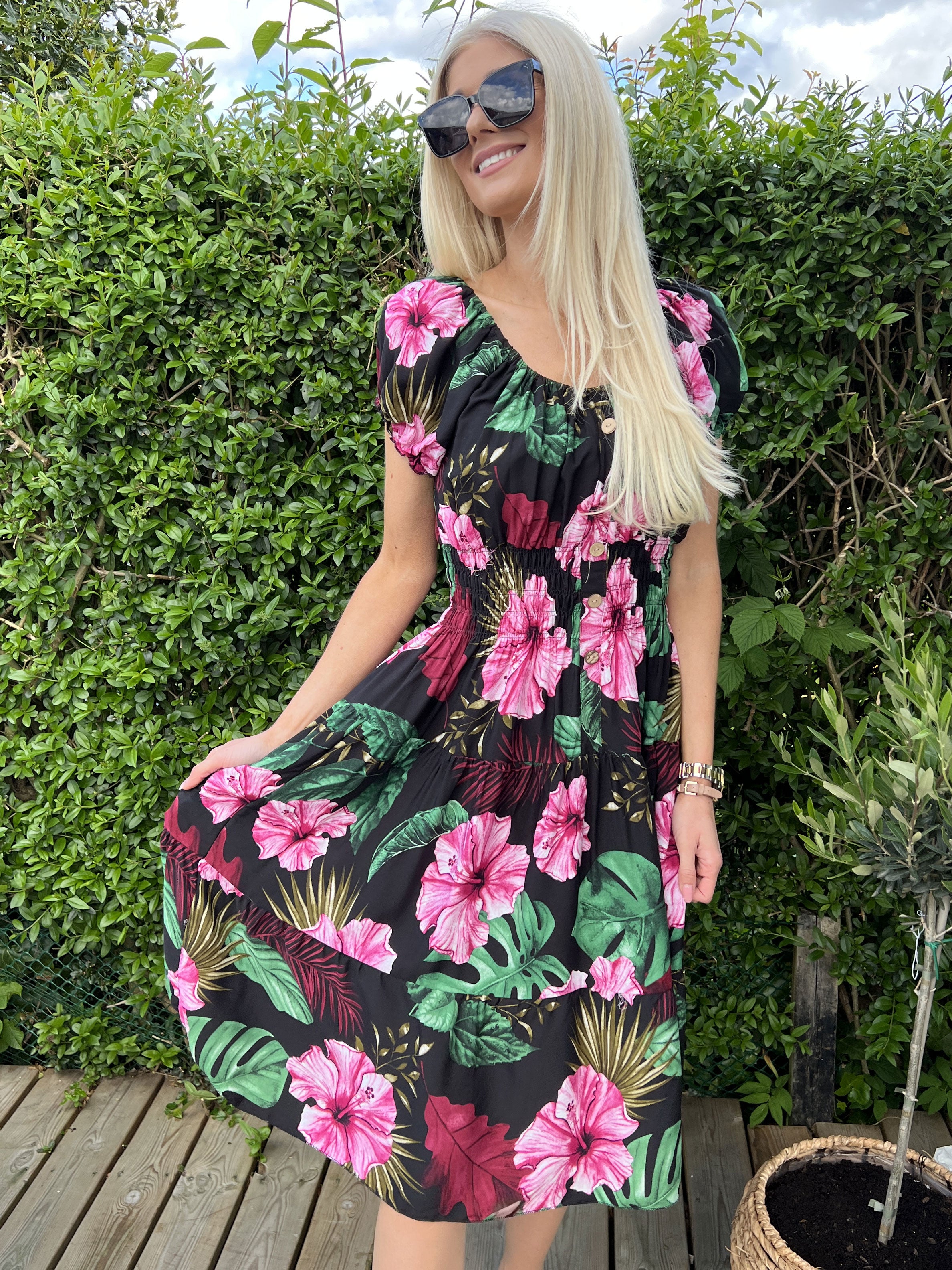 Gracia Short - Kort kjole med træknapper